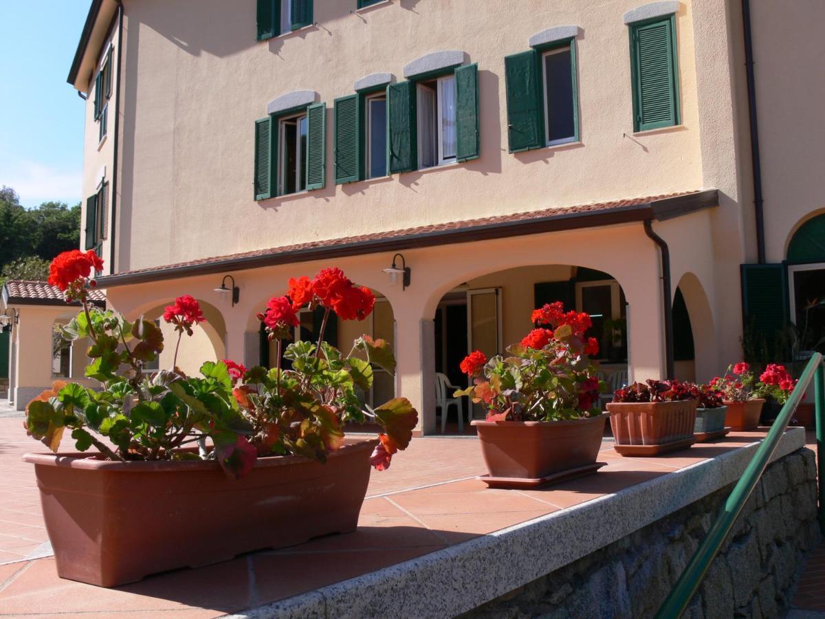 Hotel Villa Selene Lanusei Dış mekan fotoğraf