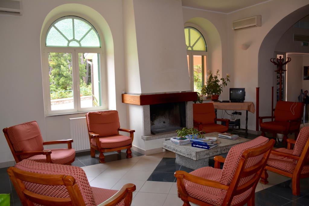 Hotel Villa Selene Lanusei Dış mekan fotoğraf