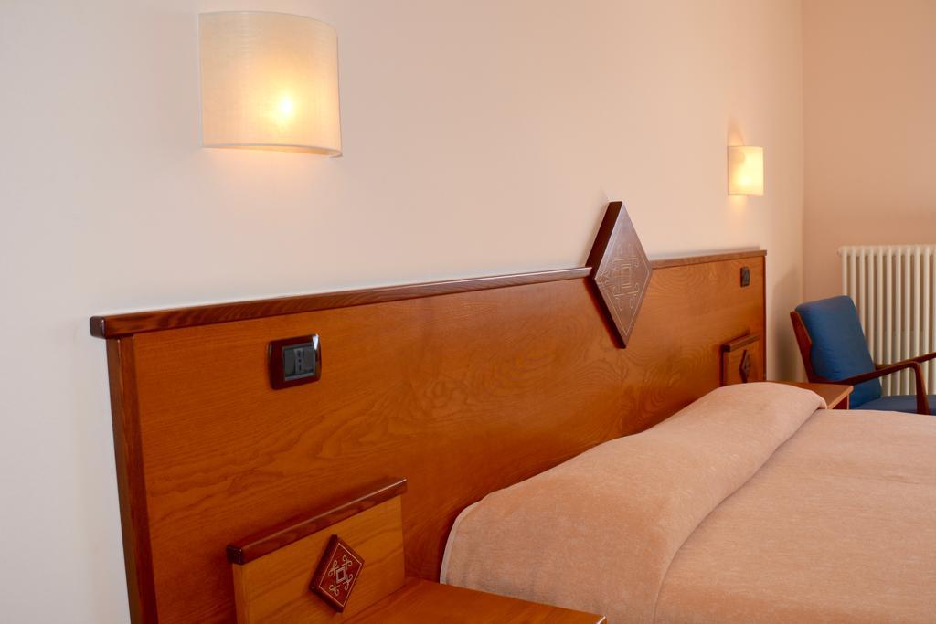 Hotel Villa Selene Lanusei Dış mekan fotoğraf